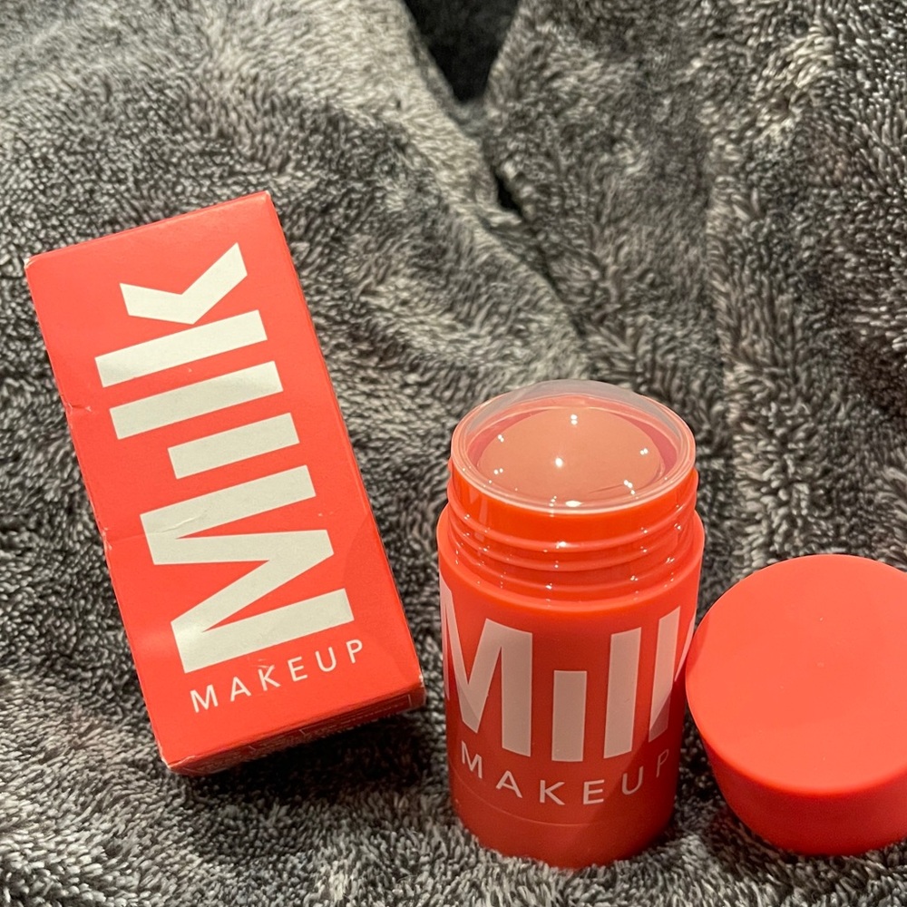 Milk makeup